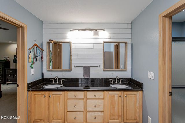 3005 Albon Road, Maumee, OH 43537