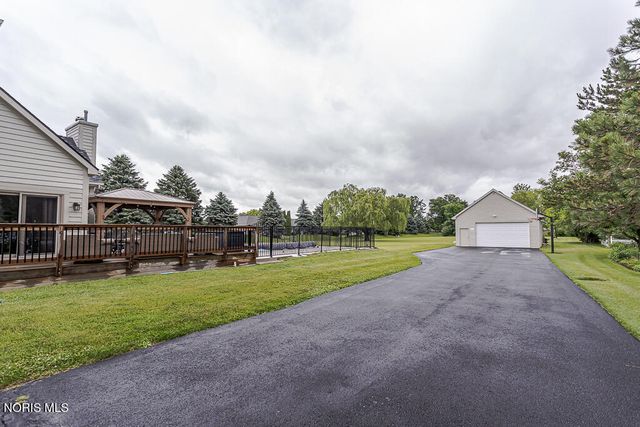3005 Albon Road, Maumee, OH 43537