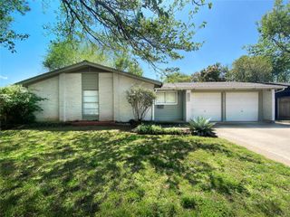 306 W Northgate Drive, Irving, TX 75062