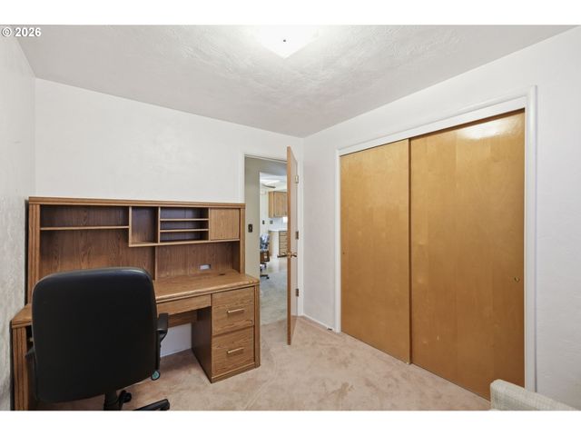 4320 FOX HOLLOW Rd, Eugene, OR 97405