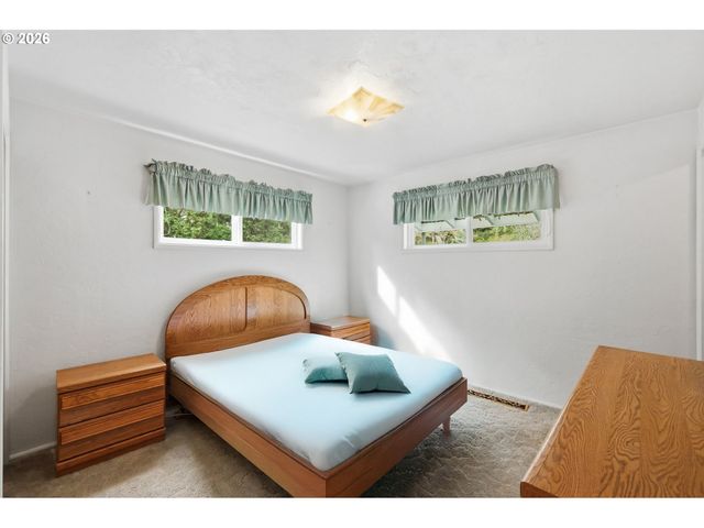 4320 FOX HOLLOW Rd, Eugene, OR 97405