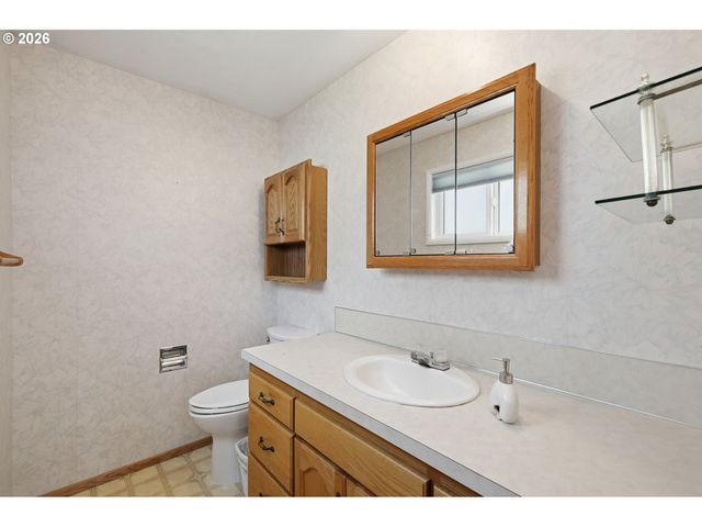 4320 FOX HOLLOW Rd, Eugene, OR 97405