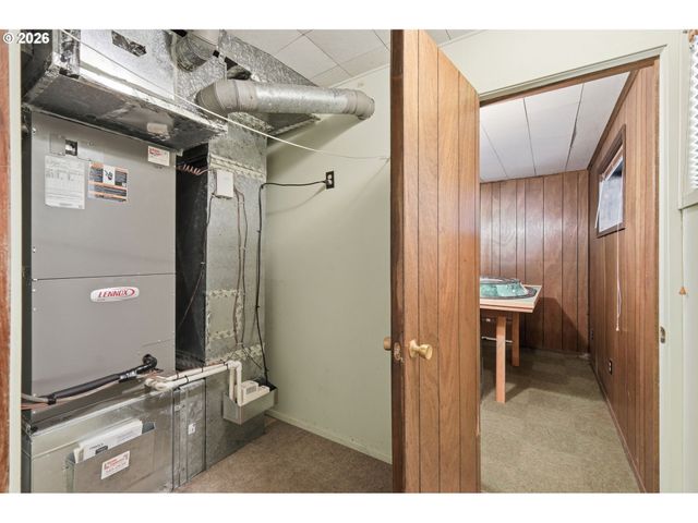 4320 FOX HOLLOW Rd, Eugene, OR 97405