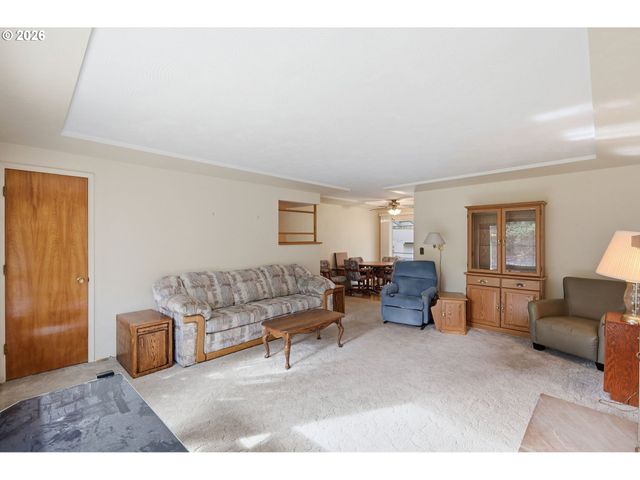 4320 FOX HOLLOW Rd, Eugene, OR 97405