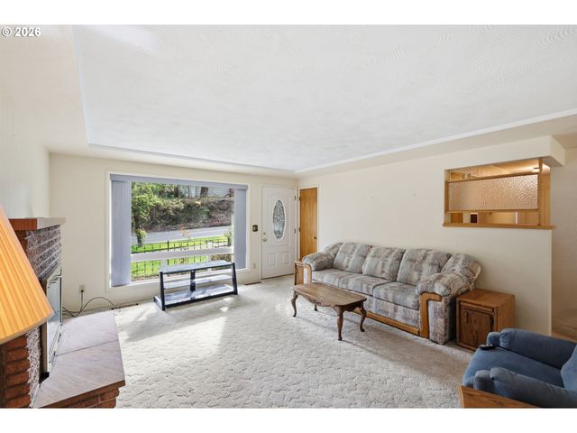 4320 FOX HOLLOW Rd, Eugene, OR 97405