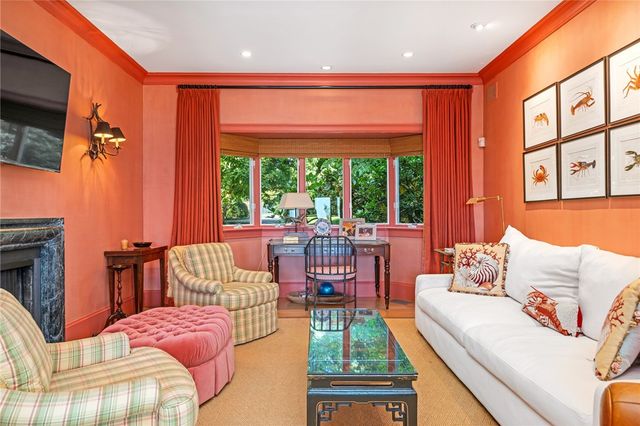 515 Indian Avenue, Middletown, RI 02842