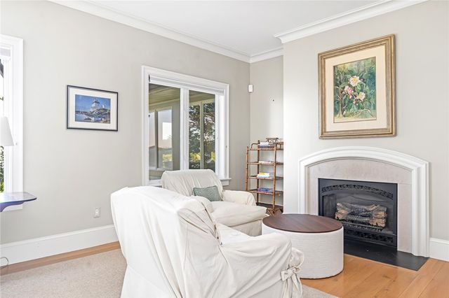 515 Indian Avenue, Middletown, RI 02842