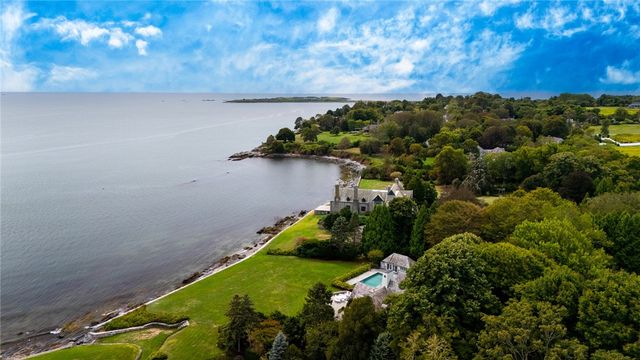 515 Indian Avenue, Middletown, RI 02842