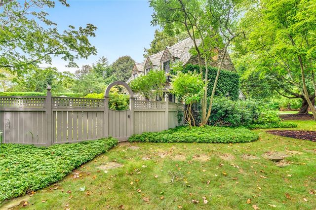 515 Indian Avenue, Middletown, RI 02842