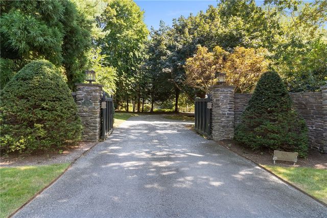 515 Indian Avenue, Middletown, RI 02842