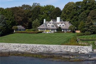 515 Indian Avenue, Middletown, RI 02842