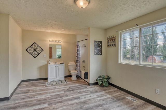 3318 E 55TH Ave, Spokane, WA 99223