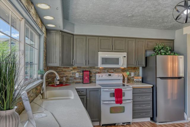 3318 E 55TH Ave, Spokane, WA 99223