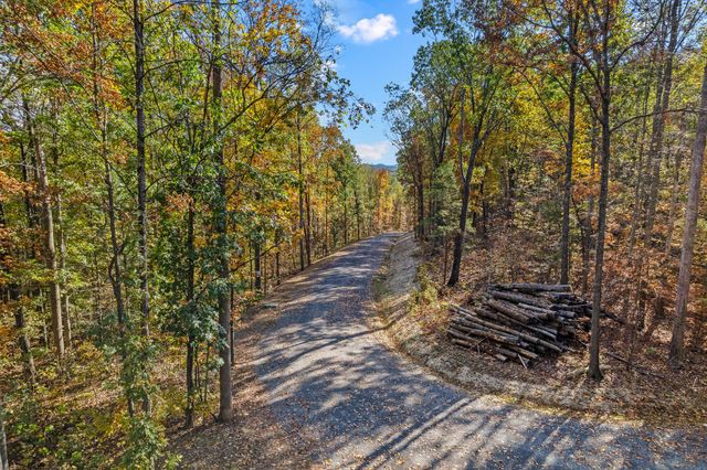 6 County Road 29, Riceville, TN 37370