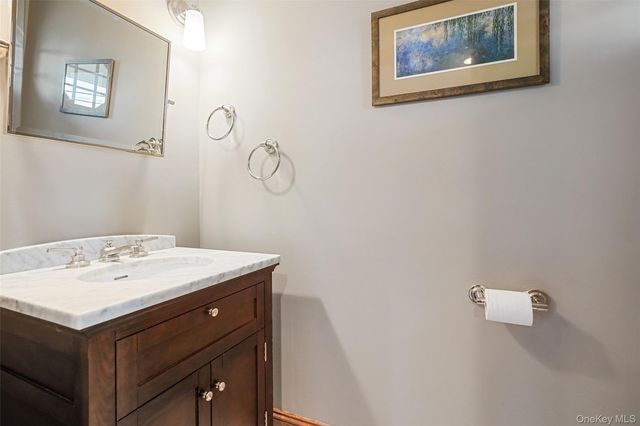 6 Old Oak Road, Rye Brook, NY 10573