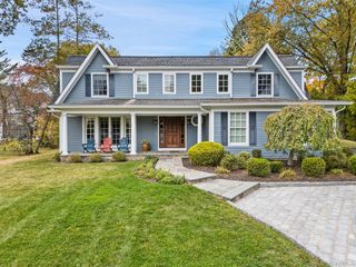 6 Old Oak Road, Rye Brook, NY 10573