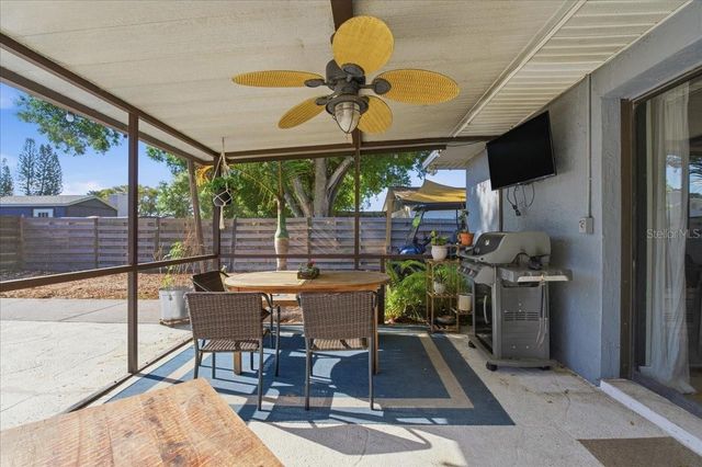 1467 GEORGETOWNE DRIVE, Sarasota, FL 34232