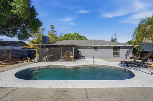 1467 GEORGETOWNE DRIVE, Sarasota, FL 34232