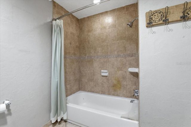 1467 GEORGETOWNE DRIVE, Sarasota, FL 34232