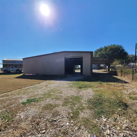 406 Epps Road, Palmer, TX 75152