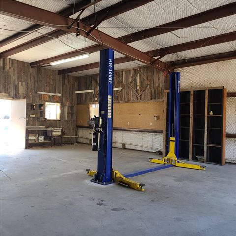 406 Epps Road, Palmer, TX 75152