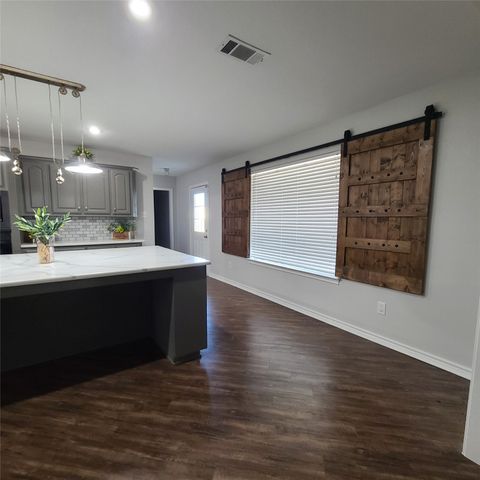 406 Epps Road, Palmer, TX 75152