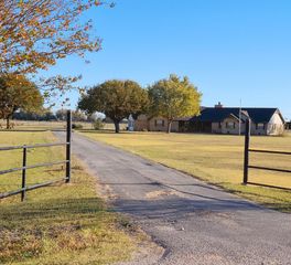 406 Epps Road, Palmer, TX 75152