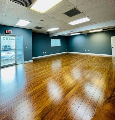 6360 NW 99th Avenue, Doral, FL 33178