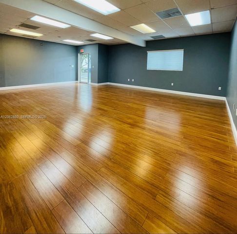 6360 NW 99th Avenue, Doral, FL 33178