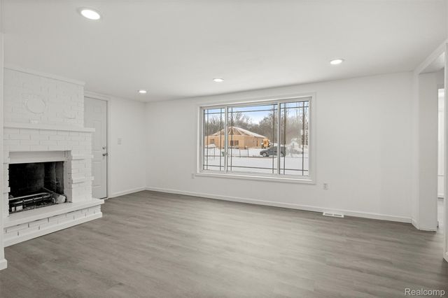 6071 Dexter Street, Romulus, MI 48174