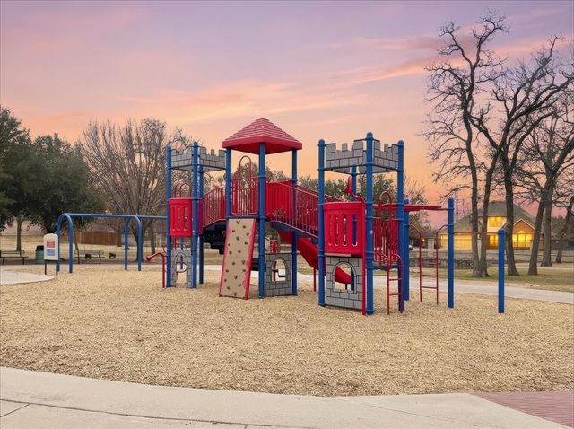 7912 Chaddington Drive, North Richland Hills, TX 76182