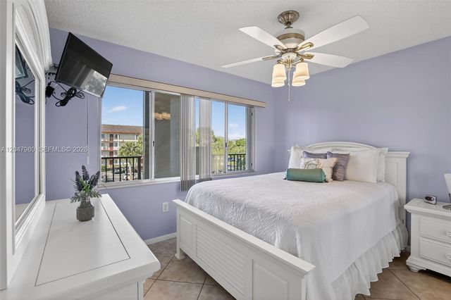 1651 SW 127th Ave 305A, Pembroke Pines, FL 33027