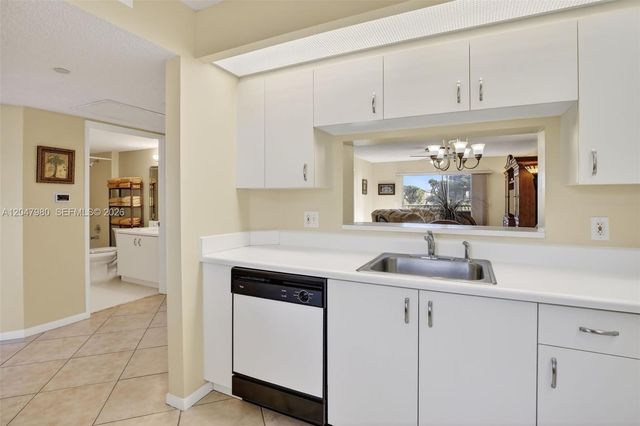 1651 SW 127th Ave 305A, Pembroke Pines, FL 33027