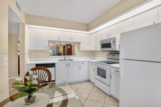 1651 SW 127th Ave 305A, Pembroke Pines, FL 33027