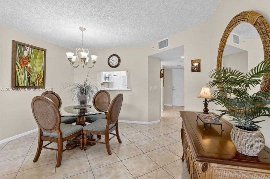 1651 SW 127th Ave 305A, Pembroke Pines, FL 33027