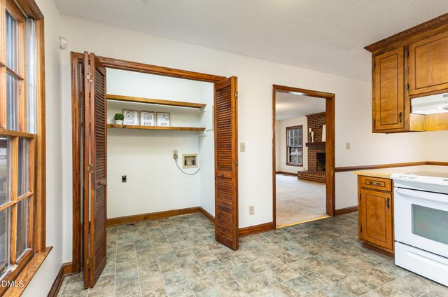 417 S Peedin Avenue, Selma, NC 27576