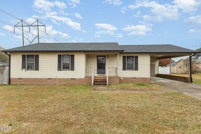 417 S Peedin Avenue, Selma, NC 27576