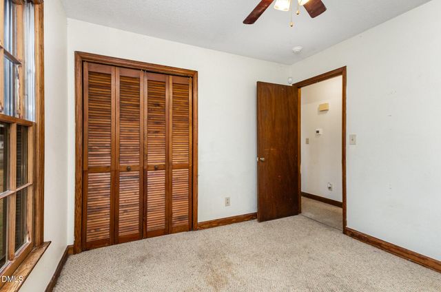 417 S Peedin Avenue, Selma, NC 27576