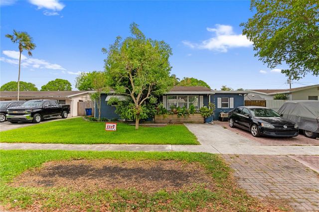 9452 SW 52nd Ct, Cooper City, FL 33328