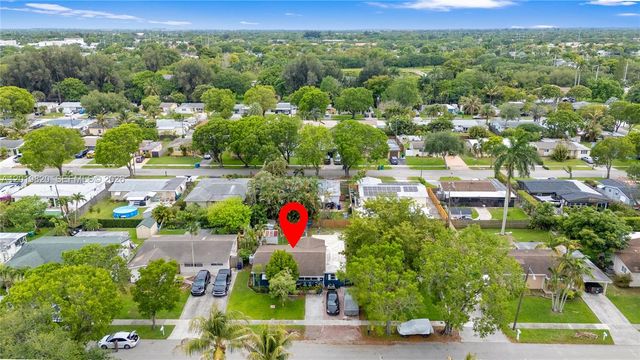 9452 SW 52nd Ct, Cooper City, FL 33328