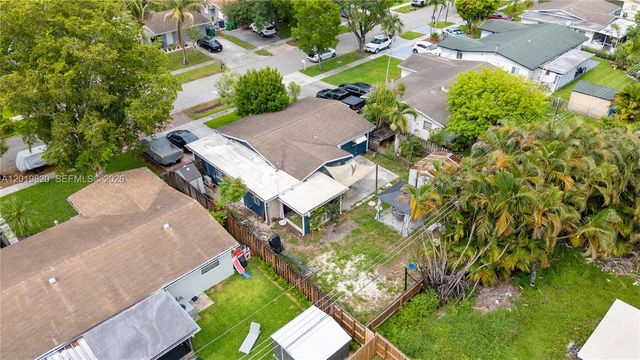 9452 SW 52nd Ct, Cooper City, FL 33328