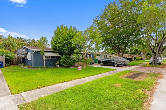 9452 SW 52nd Ct, Cooper City, FL 33328