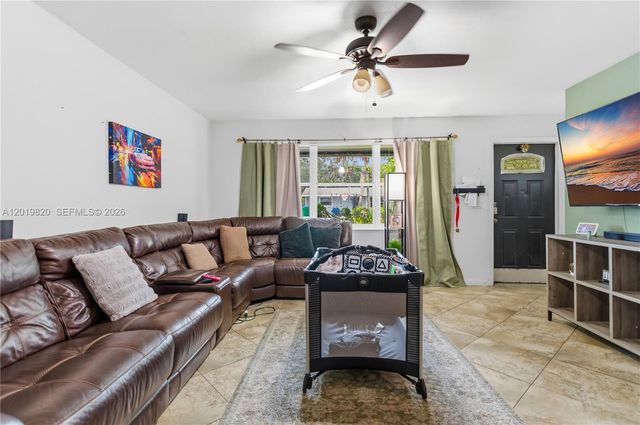 9452 SW 52nd Ct, Cooper City, FL 33328