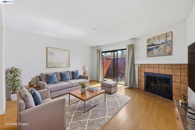 6369 Joaquin Murieta Ave D, Newark, CA 94560