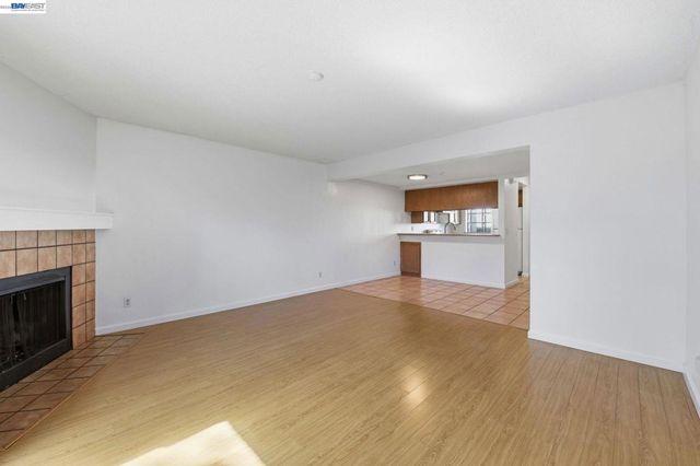 6369 Joaquin Murieta Ave D, Newark, CA 94560