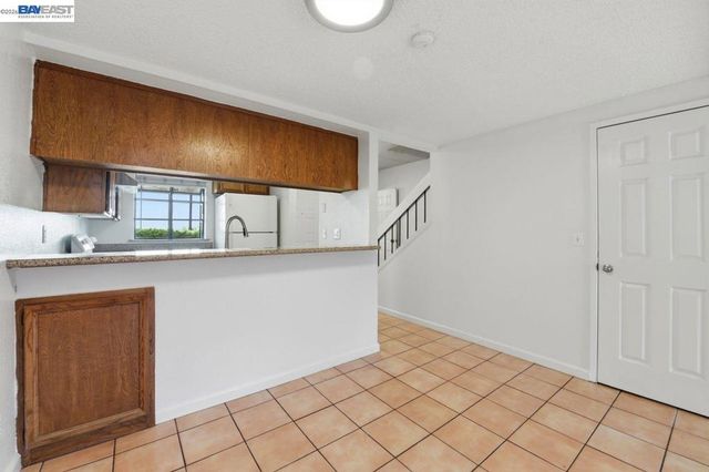 6369 Joaquin Murieta Ave D, Newark, CA 94560