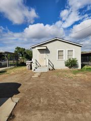 333 S D Street, Tulare, CA 93274
