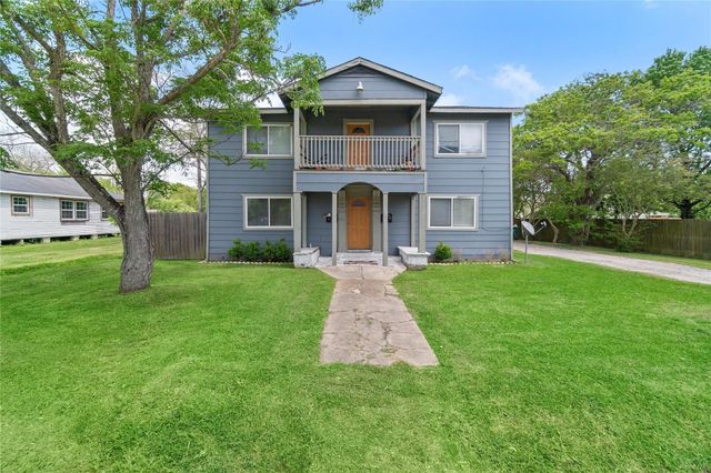 711 Avenue A 2, La Marque, TX 77568