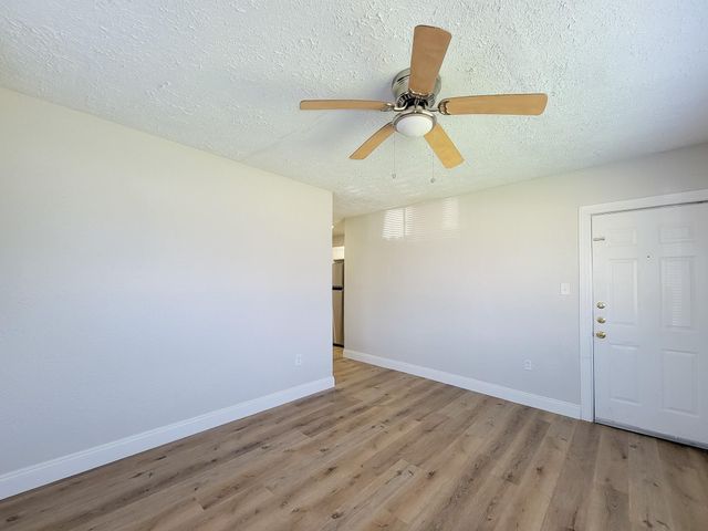 711 Avenue A 2, La Marque, TX 77568