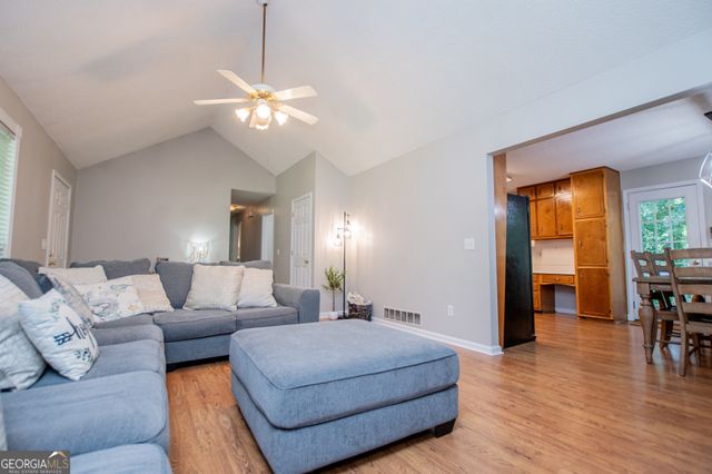 4210 Glen Pointe Court, Douglasville, GA 30135